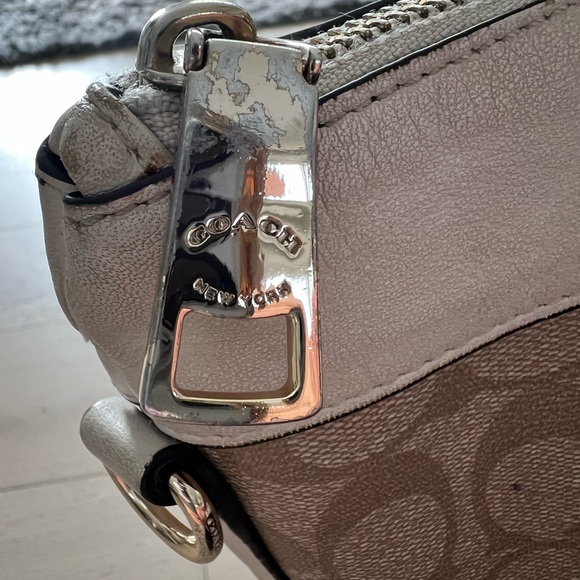 Coach Signature C Tote Bag - Picture 3 of 16